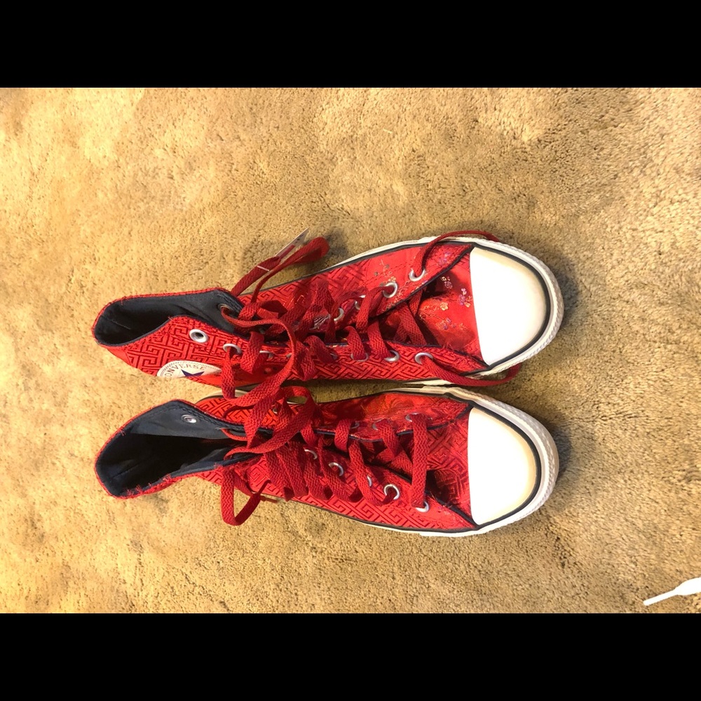 Red converse